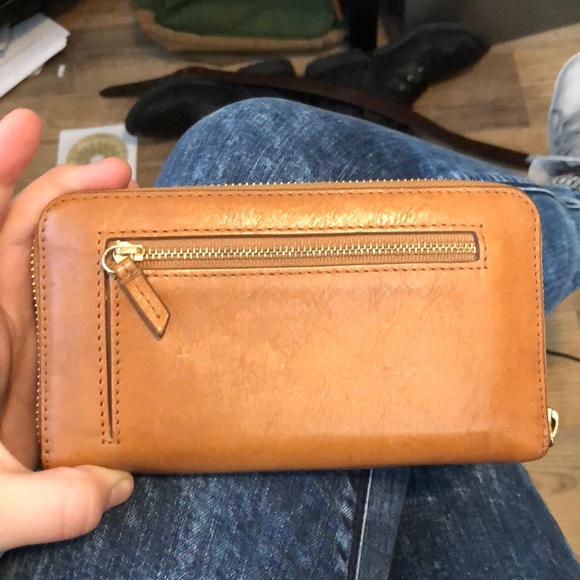tan leather fossil wallet - Picture 3 of 3